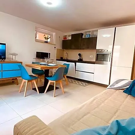 Casa Jacopo - Con Terrazzo E Posto Auto فندق سان فينتْشينسو