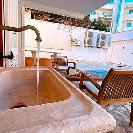 Casa Jacopo - Con Terrazzo E Posto Auto فندق